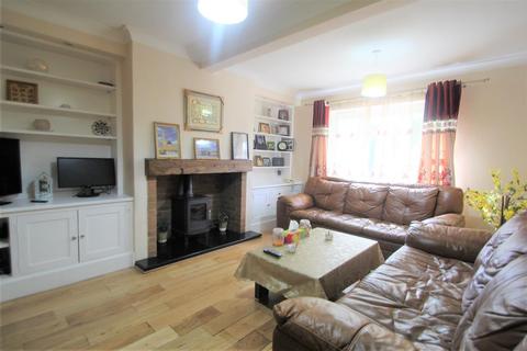 10 Bedfont Green Close, Feltham, TW14 8EG