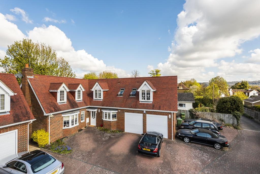 Heathfield Road, Penenden Heath... 5 bed detached house £750,000