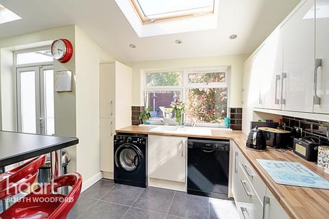 3 Beech Tree Glade, London, E4 6BG