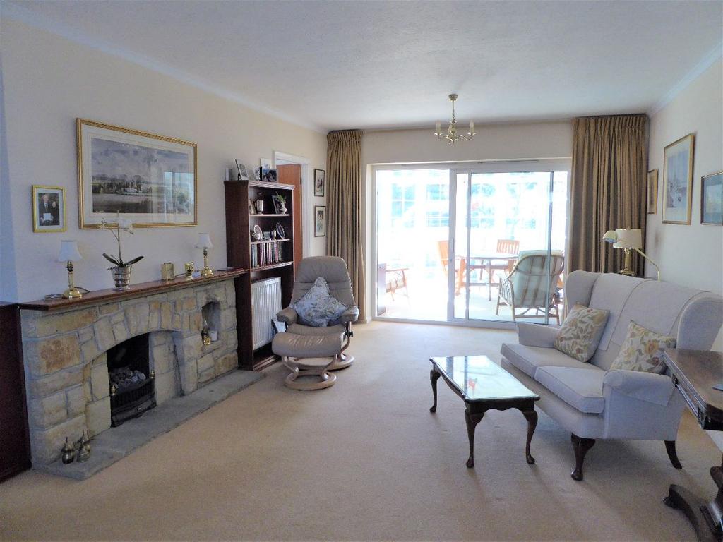 Falconwood Road, Croydon 3 bed semidetached house £470,000