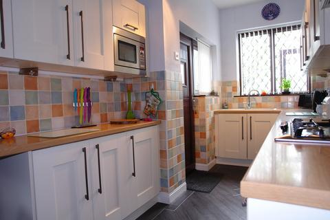 44 Green Lane, Oldham, OL8 3AY