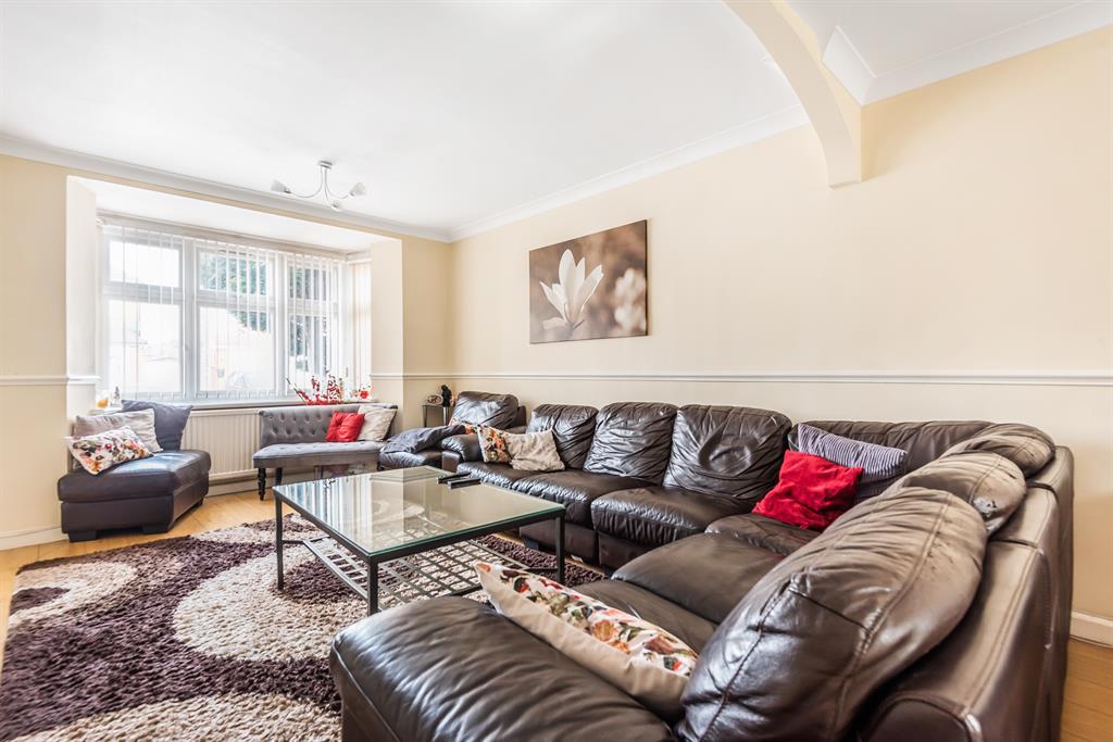 Carfax Road, Hayes, UB3 4RB 5 bed semidetached house £650,000