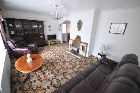 8 Redland Crescent, Thorne, Doncaster, DN8 5JP