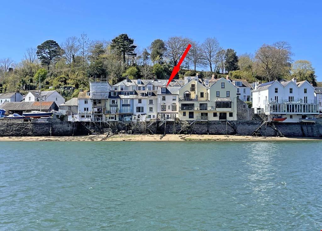 Fowey, Cornwall 2 bed terraced house £725,000