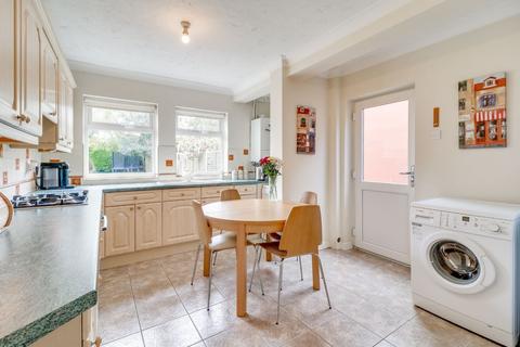 38 Bourton Road, Solihull, B92 8AY
