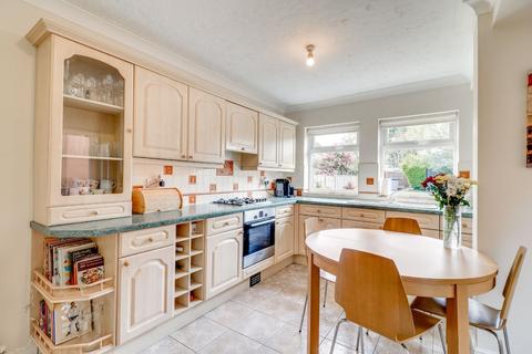 38 Bourton Road, Solihull, B92 8AY