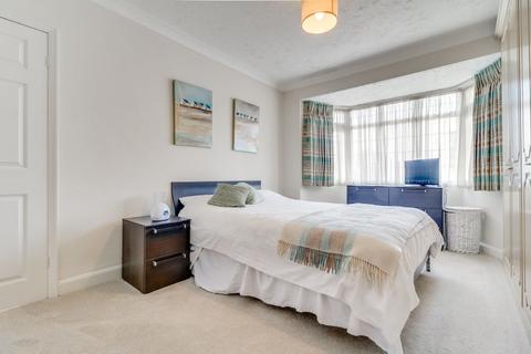 38 Bourton Road, Solihull, B92 8AY