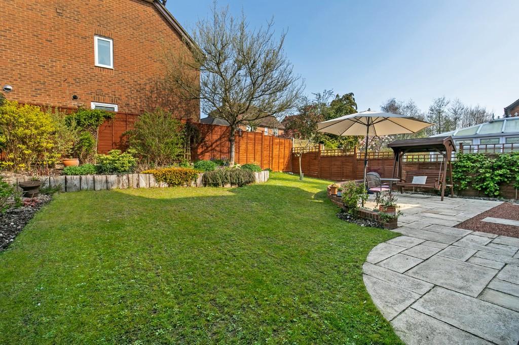 Monarch Way, Winchester, SO22 5 bed detached house £775,000