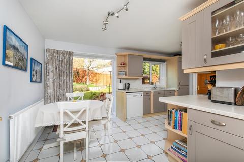 24 Monarch Way, Winchester, SO22 5QU