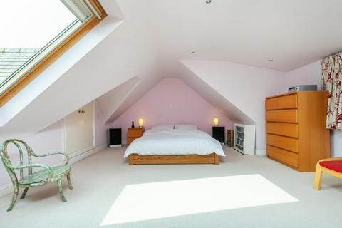 24 Monarch Way, Winchester, SO22 5QU