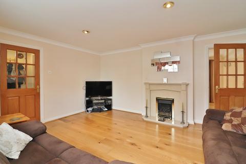 3 Caistor Close, Mile Oak, Tamworth, B78 3PT