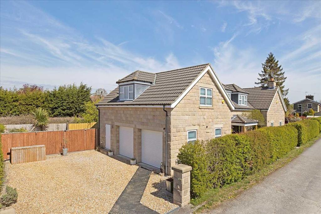 Hazel Garth, Forest Gardens, on the... 4 bed detached house £600,000