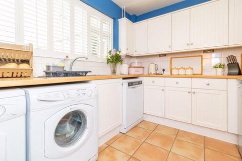 58a The Green, Warlingham, CR6 9NA