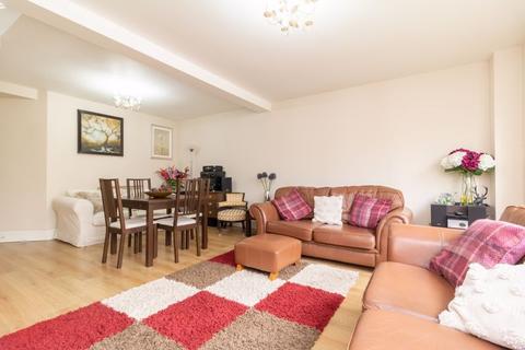 58a The Green, Warlingham, CR6 9NA