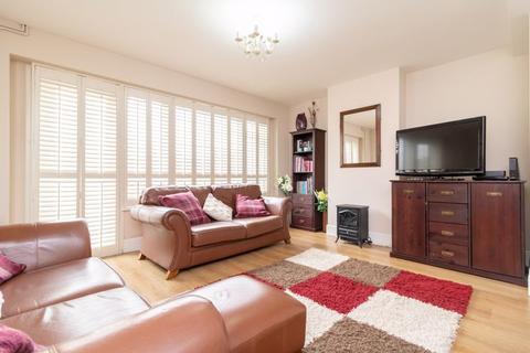 58a The Green, Warlingham, CR6 9NA
