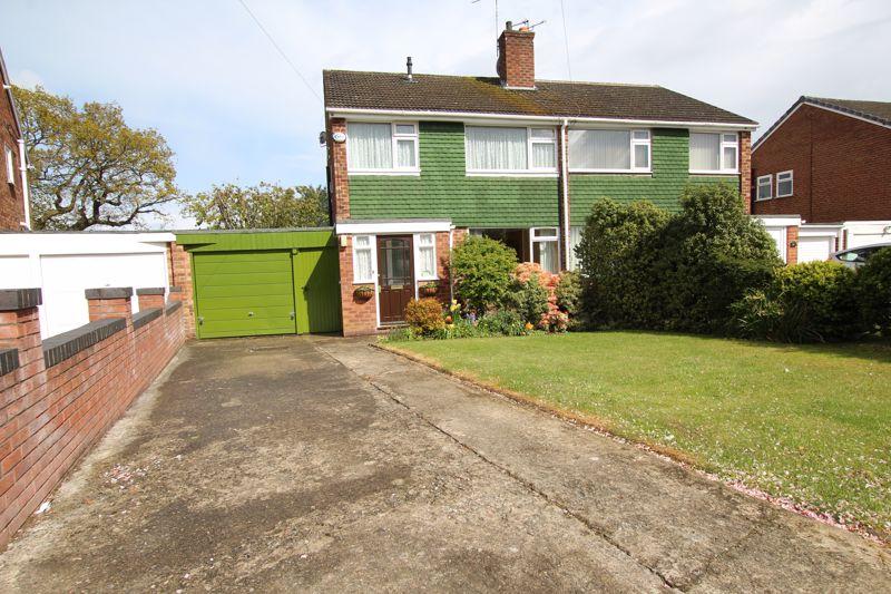 Hillfield Road, Little Sutton 3 bed semidetached house £189,995