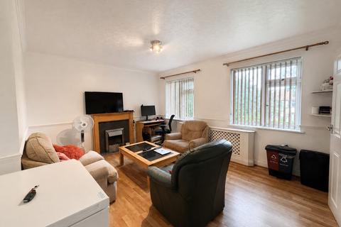 2 bedroom maisonette to rent, Icknield Way, Letchworth