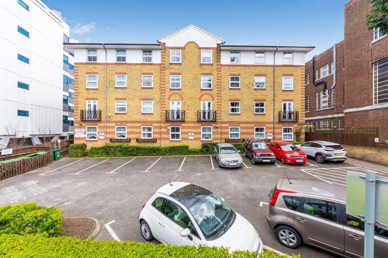 Station Road, Sidcup 1 bed retirement property £170,000