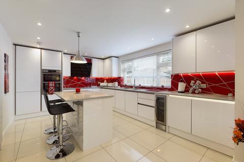 92 Deane Croft Road, Pinner, HA5 1SP