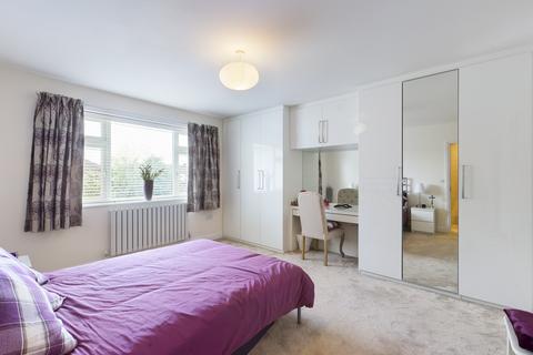 92 Deane Croft Road, Pinner, HA5 1SP