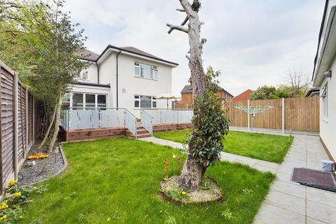 92 Deane Croft Road, Pinner, HA5 1SP