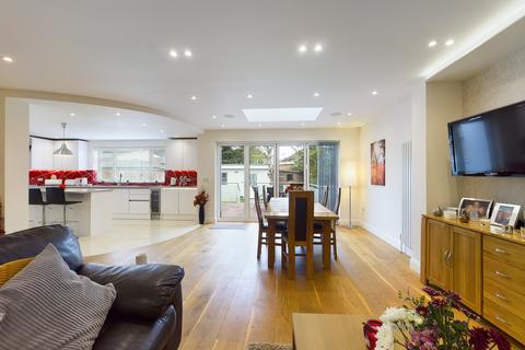92 Deane Croft Road, Pinner, HA5 1SP