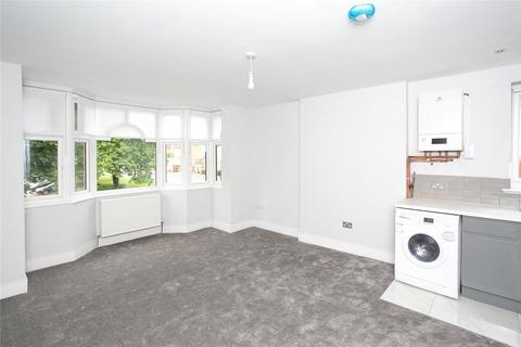 1 bedroom apartment to rent, Flat 2 28 The Avenue, Watford, Herts, WD17