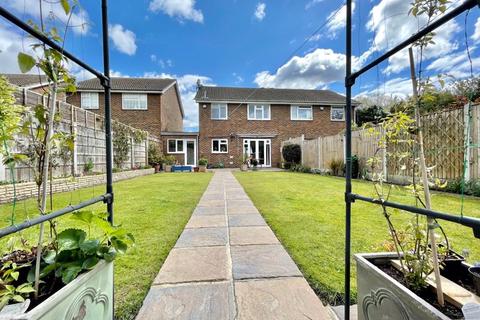 6 The Avenue, Bexley, DA5 3DJ