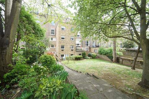 Studio to rent, Sutherland Avenue, London - * Communal Garden *