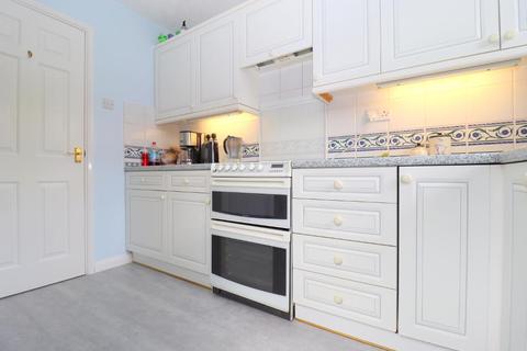 14 Cromer Way, Luton, LU2 7EE
