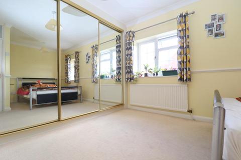 14 Cromer Way, Luton, LU2 7EE