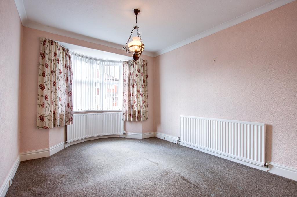 Kelso Gardens, Denton Burn, Newcastle upon Tyne 3 bed detached bungalow