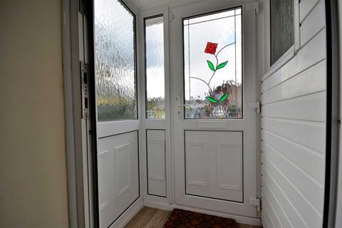 97 Honeypot Lane, Fryerns, Basildon, SS14 2LH