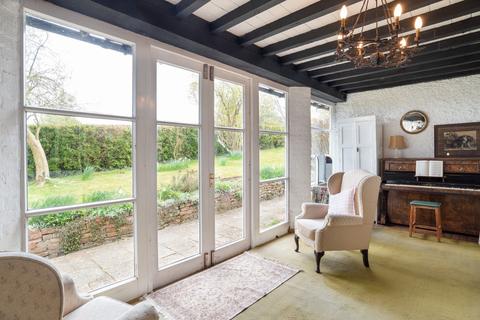 Mount Lodge Cullens Hill, Elham, Canterbury, CT4 6UJ