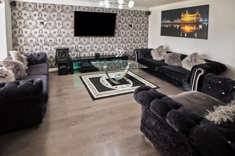 17 Chestnut Fold, Radcliffe, Manchester, M26 4SX
