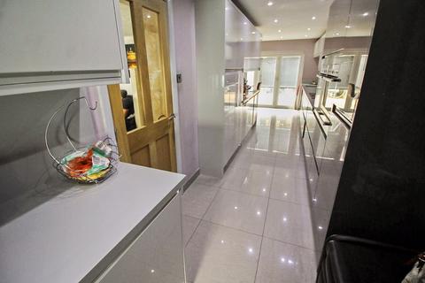 17 Chestnut Fold, Radcliffe, Manchester, M26 4SX