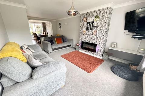 12 Bowland Crescent, Dunstable, LU6 3QD