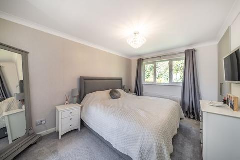 2 Lyndhurst Close, Orpington, BR6 7UW