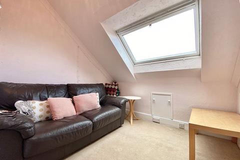 36a Bellevue Crescent, Ayr, KA7 2DR