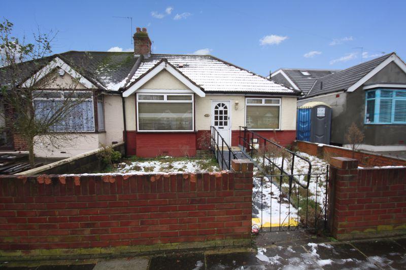 Moat Farm Road, Northolt 2 bed bungalow £400,000