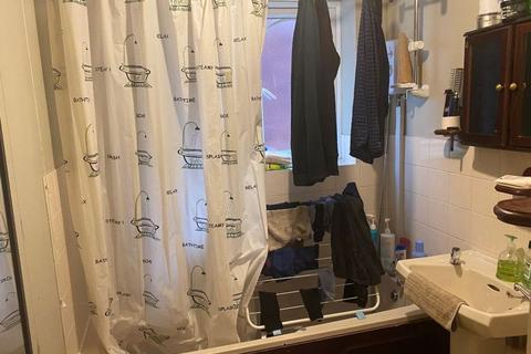 47 Vicarage Close, Northolt, UB5 5EG