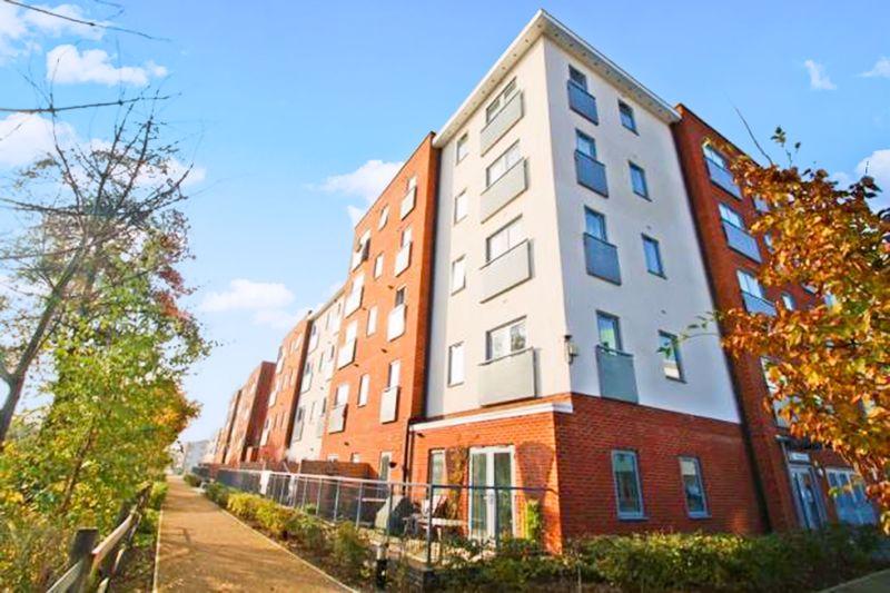 Taywood Road, Northolt 2 bed apartment £290,000