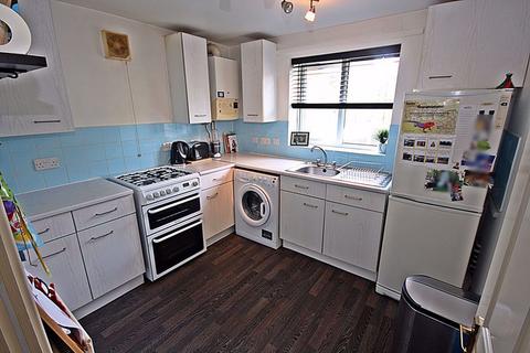 2 bedroom flat for sale, Acock Grove, Northolt