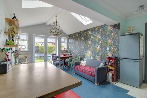 23 Ainsty Road, Harrogate, HG1 4AW