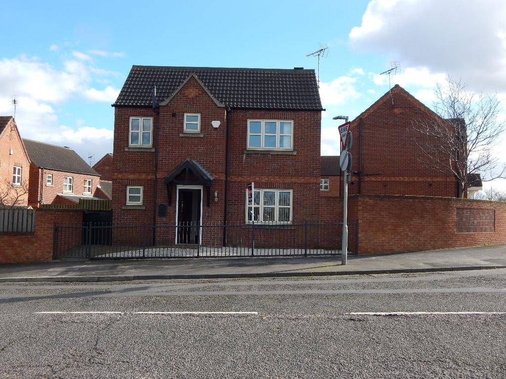 Lutterworth Drive, Adwick Le Street 3 bed detached house £750 pcm (£