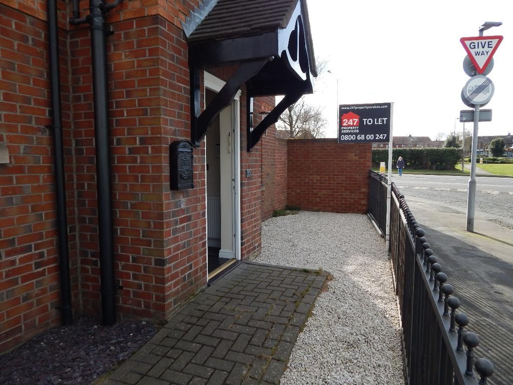 Lutterworth Drive, Adwick Le Street 3 bed detached house £750 pcm (£