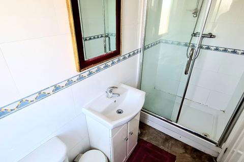 House share to rent, Brook Road, Cricklewood, NW2