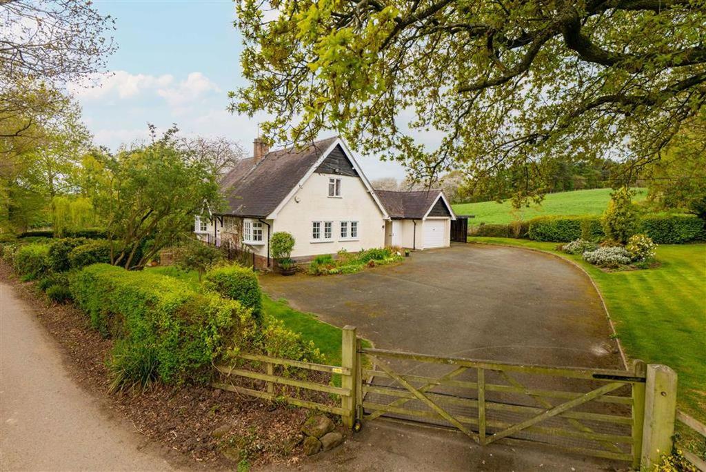 Erbistock, Nr Wrexham, LL13 3 bed detached house £650,000
