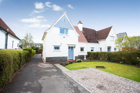 8 Bruce Road, Dundee, DD3 8LL