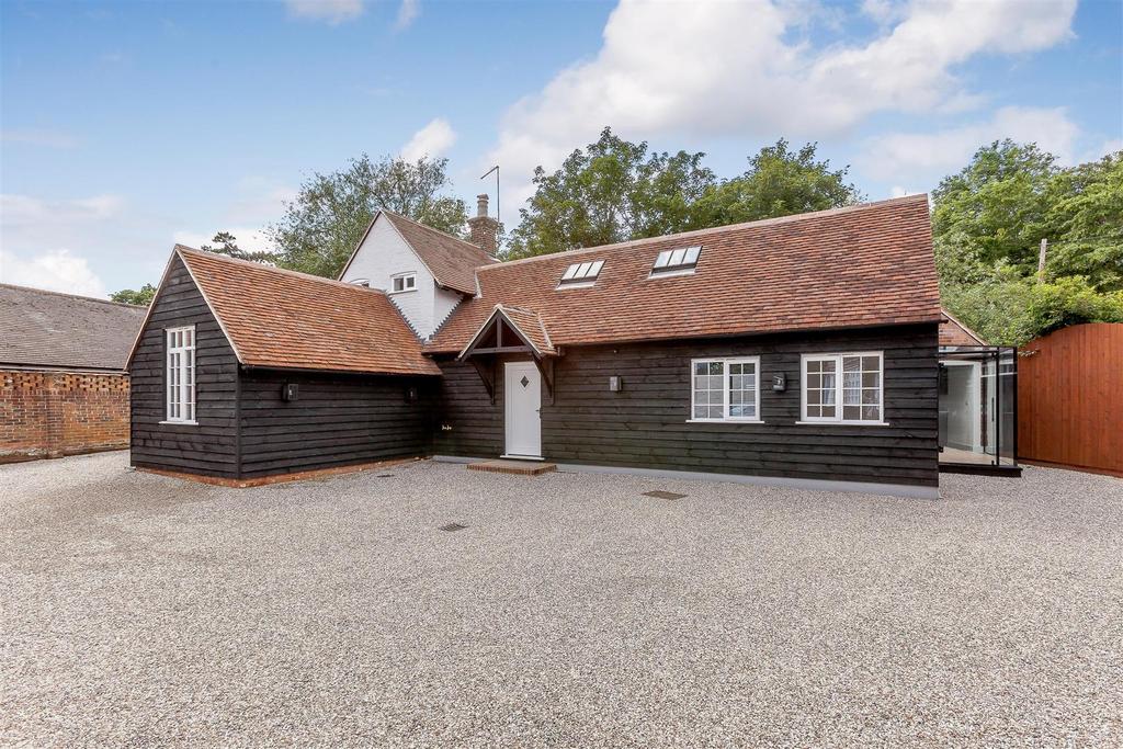 Mill Green Road, Fryerning, Ingatestone 2 bed detached house £800,000